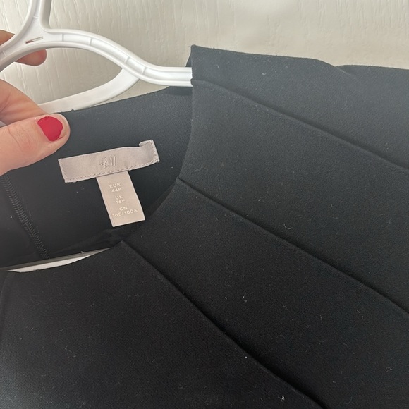 H&M Dress - Picture 2 of 2